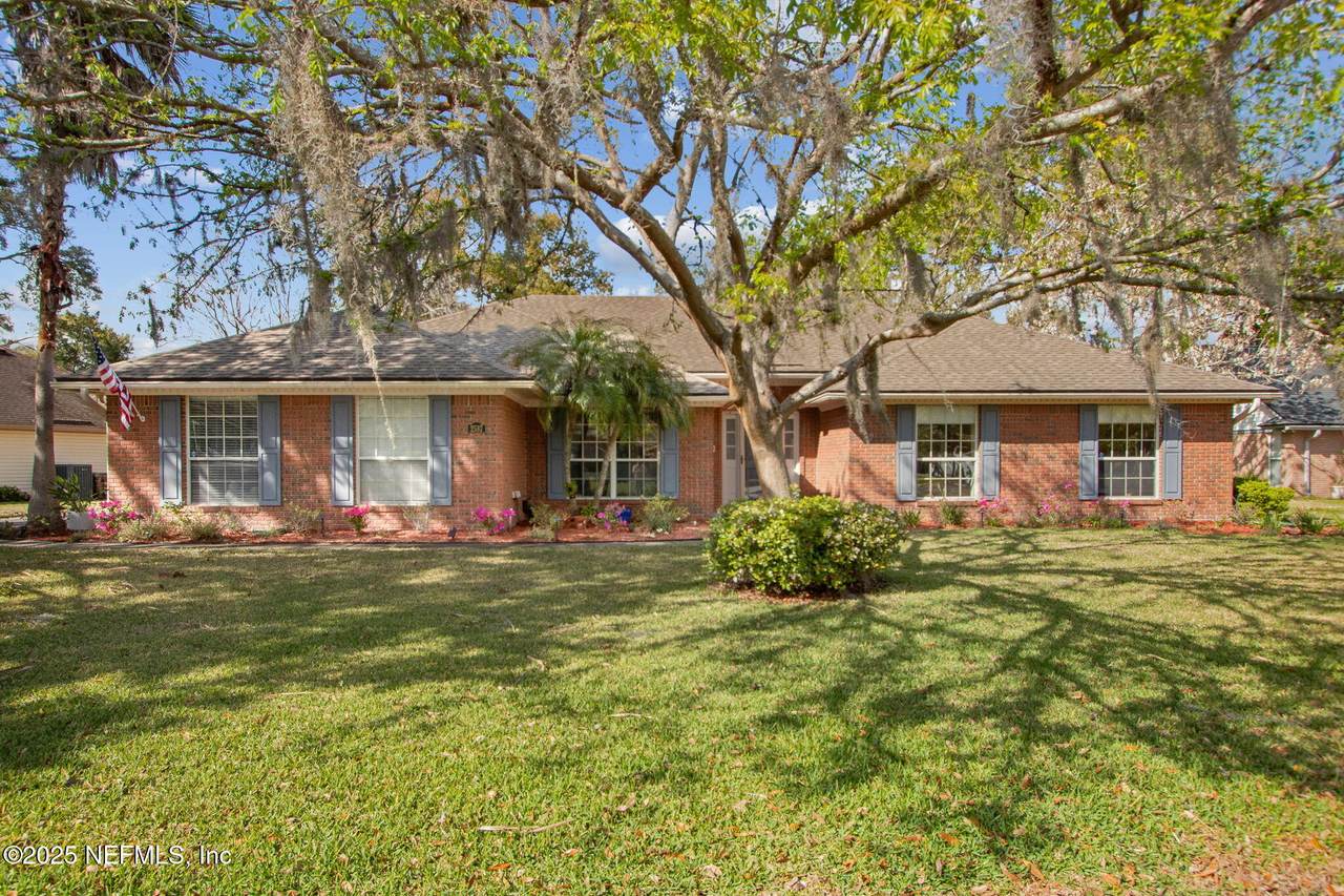 2537 Emperor Drive - Photo 1