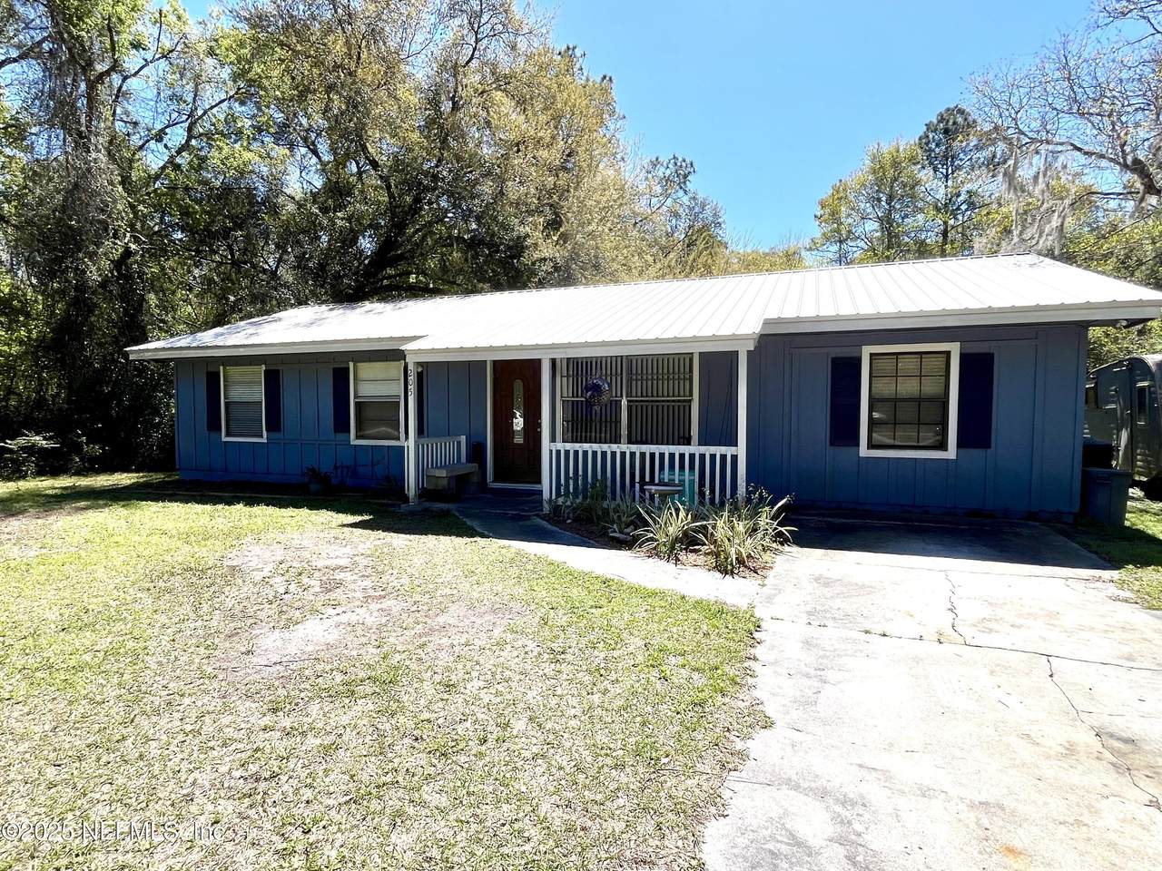 205 Harbor Drive - Photo 1