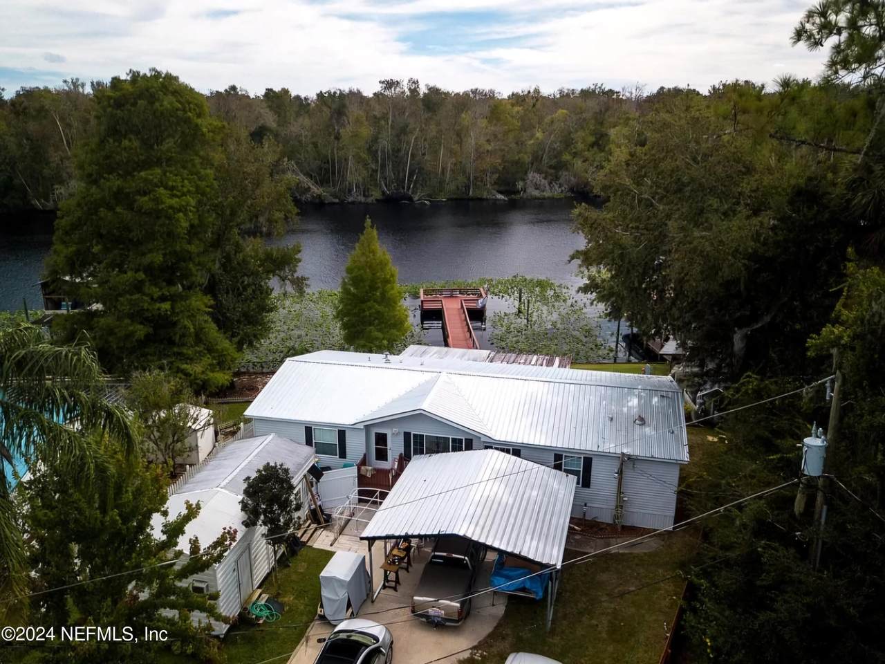 334 Paradise Circle - Photo 1