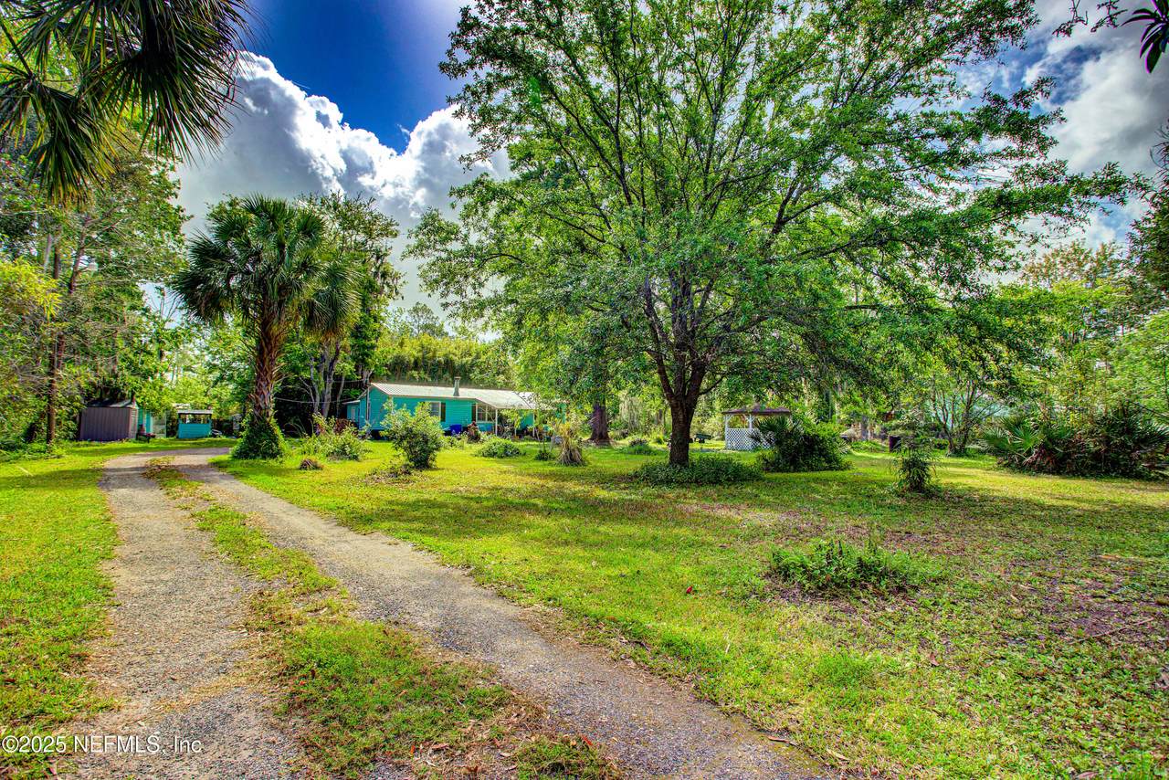 3070 Green Acres Road - Photo 1