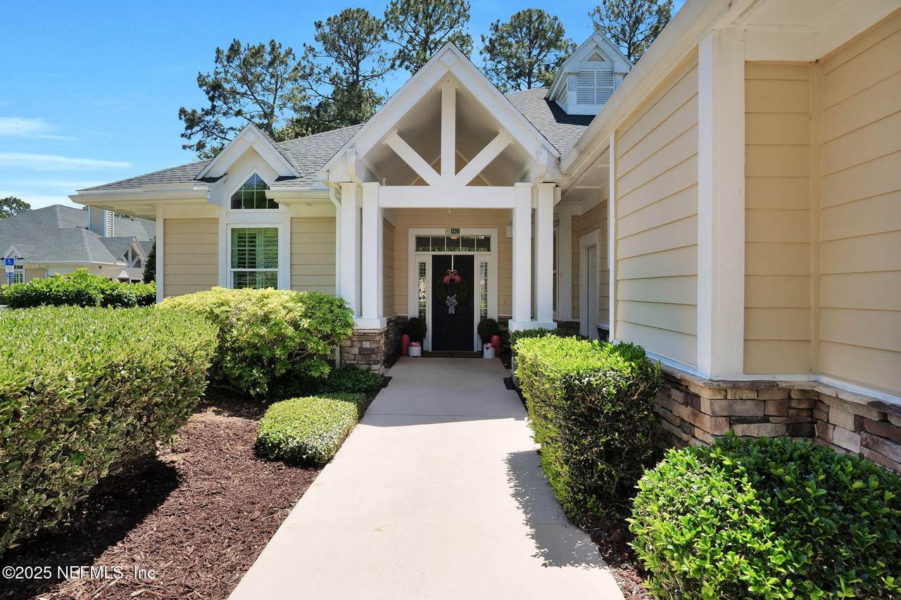 350 Shore Circle - Photo 1