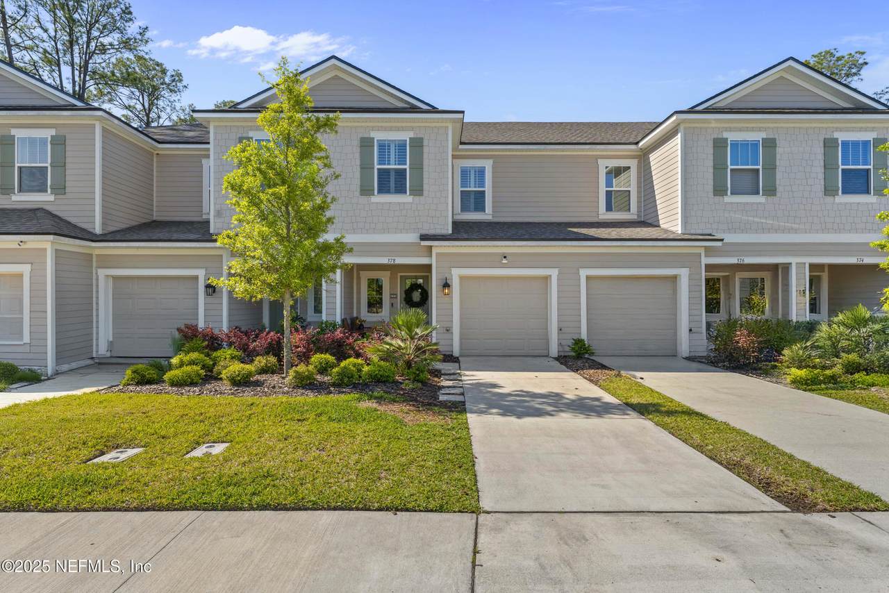 378 Annies Place - Photo 1