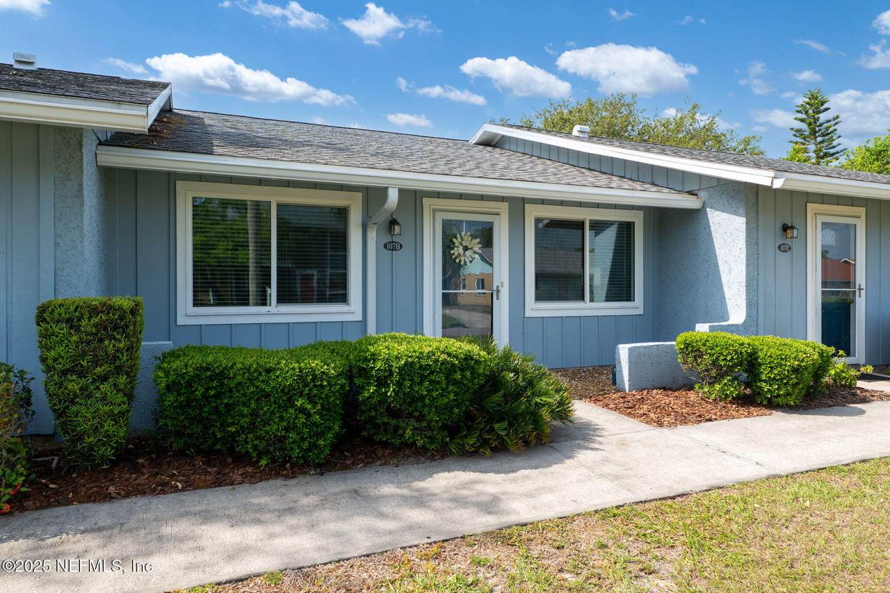 107 Rio Del Mar Street - Photo 1