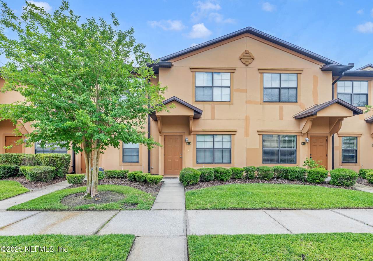 613 Drake Bay Terrace - Photo 1