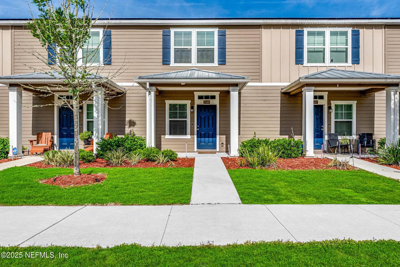 75490 Harvester Street - Photo 1