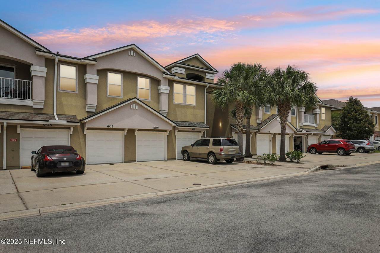 607 Golden Lake Loop - Photo 1