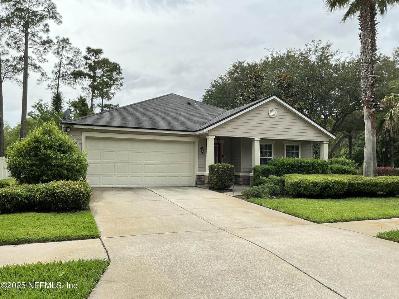 13684 Chipperfield Lane - Photo 1
