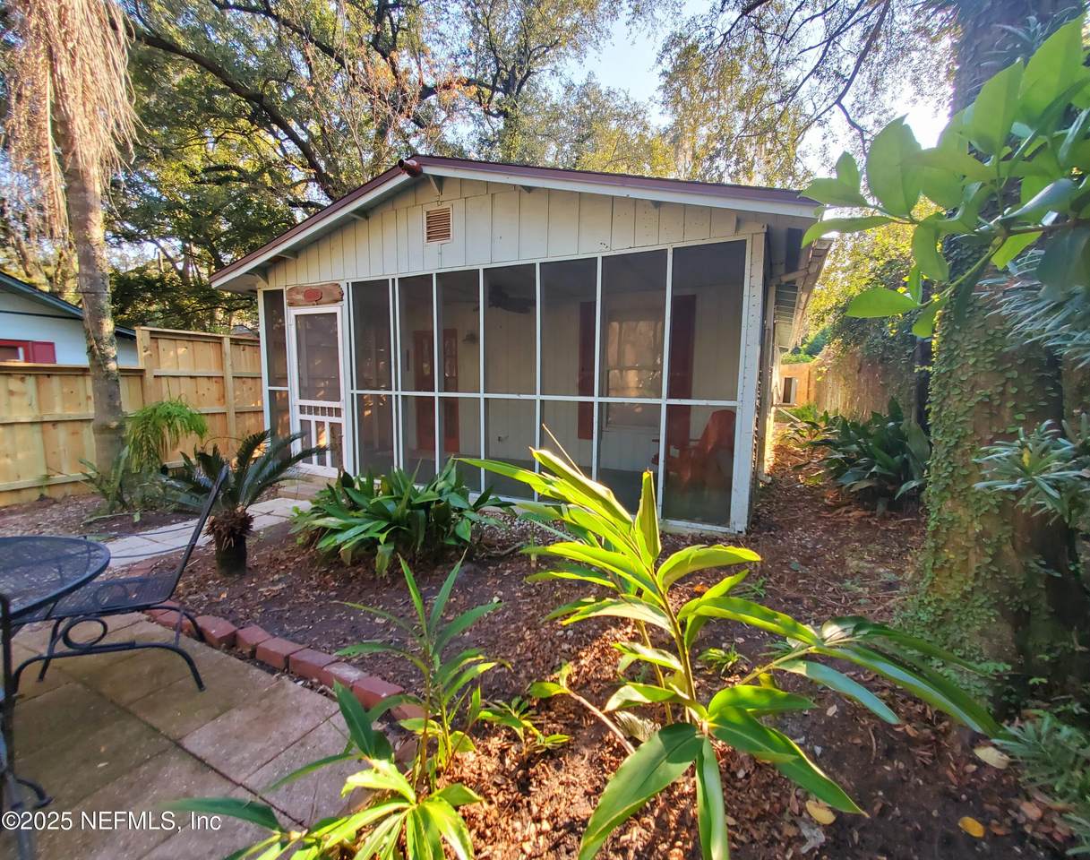 2514 Algonquin Avenue - Photo 1