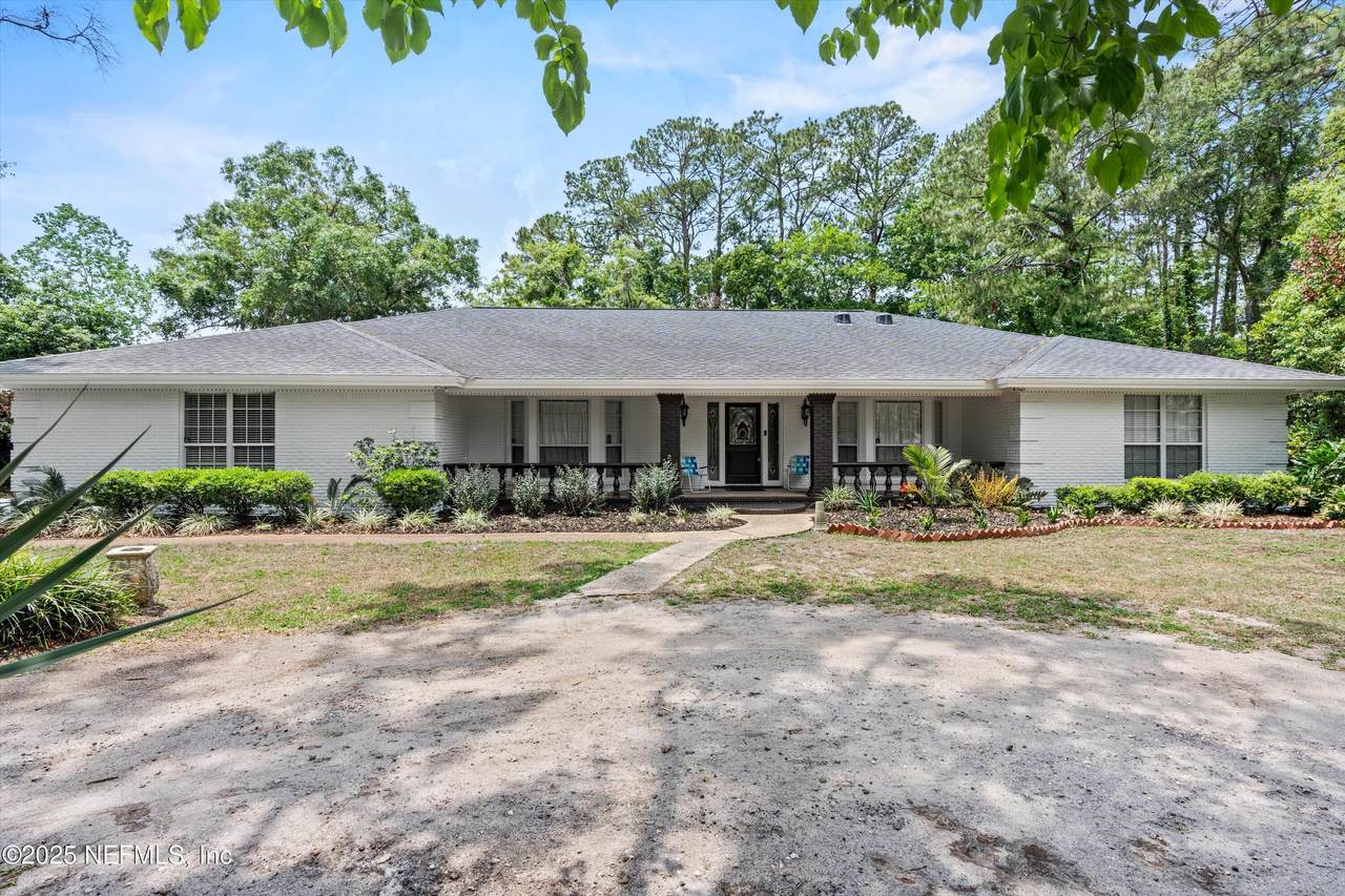 836 Manddalay Road - Photo 1