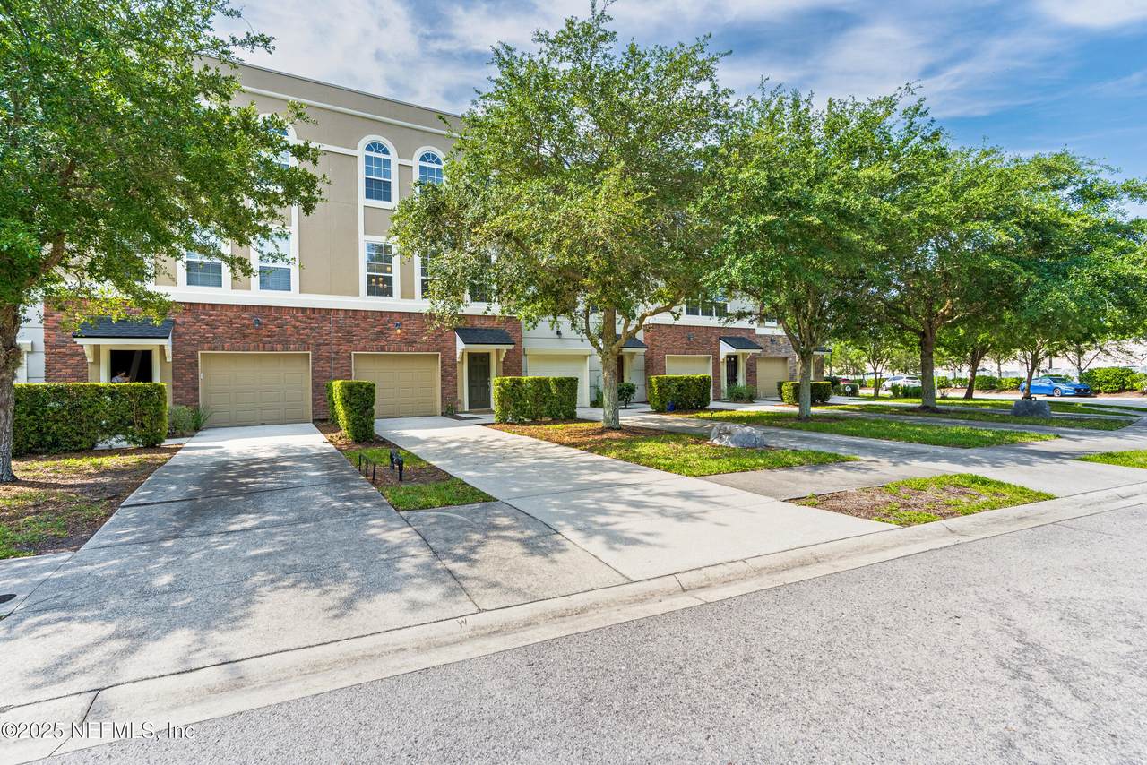 4372 Ellipse Drive - Photo 1