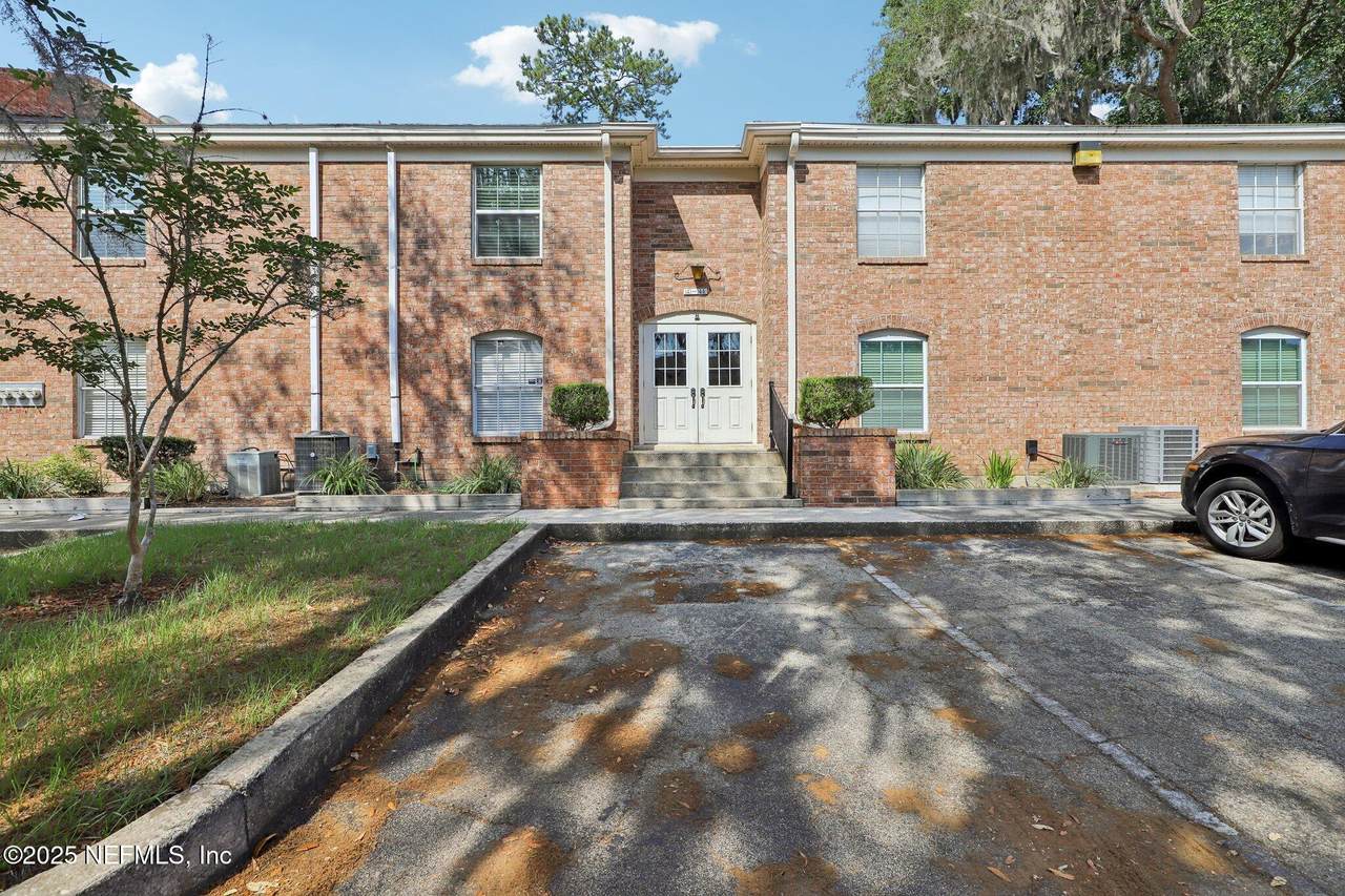 5201 Atlantic Boulevard - Photo 1
