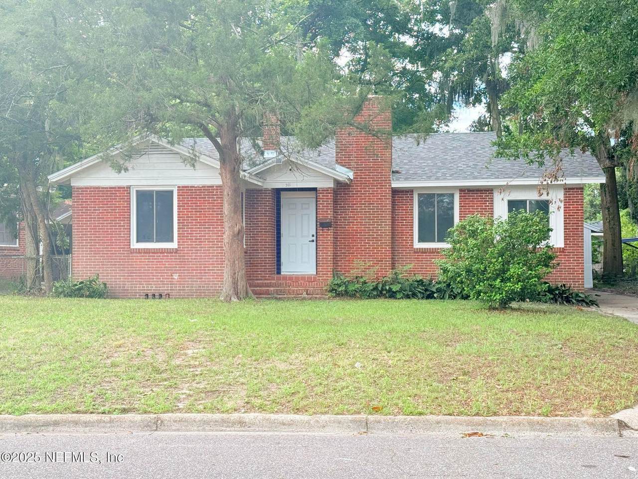 576 59TH Street - Photo 1