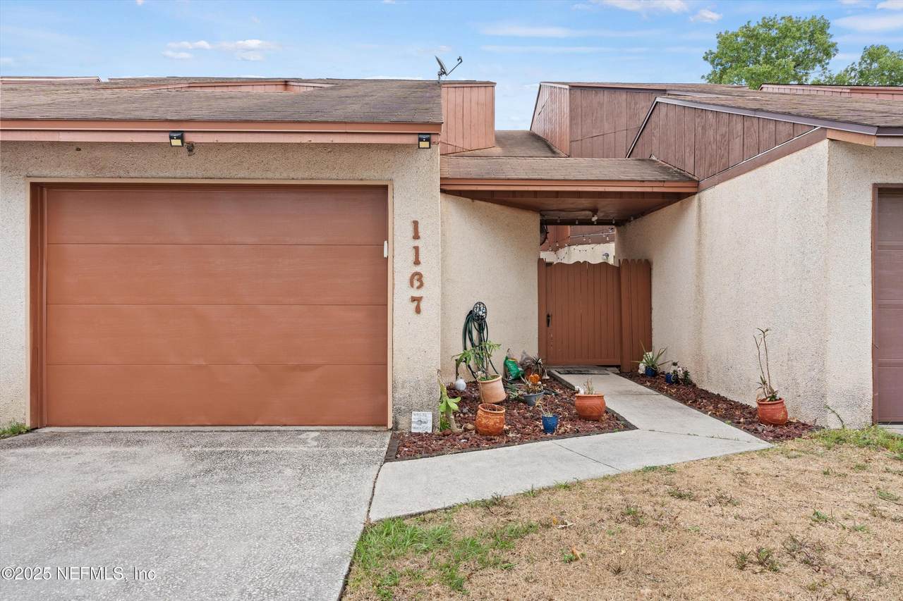 1167 Romaine Circle - Photo 1