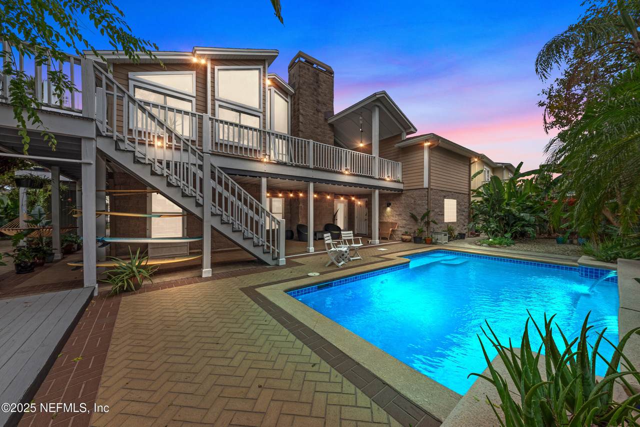 224 Bowles Street - Photo 1