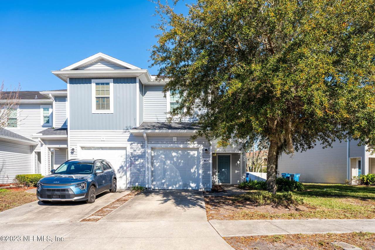 1637 Biscayne Bay Circle - Photo 1