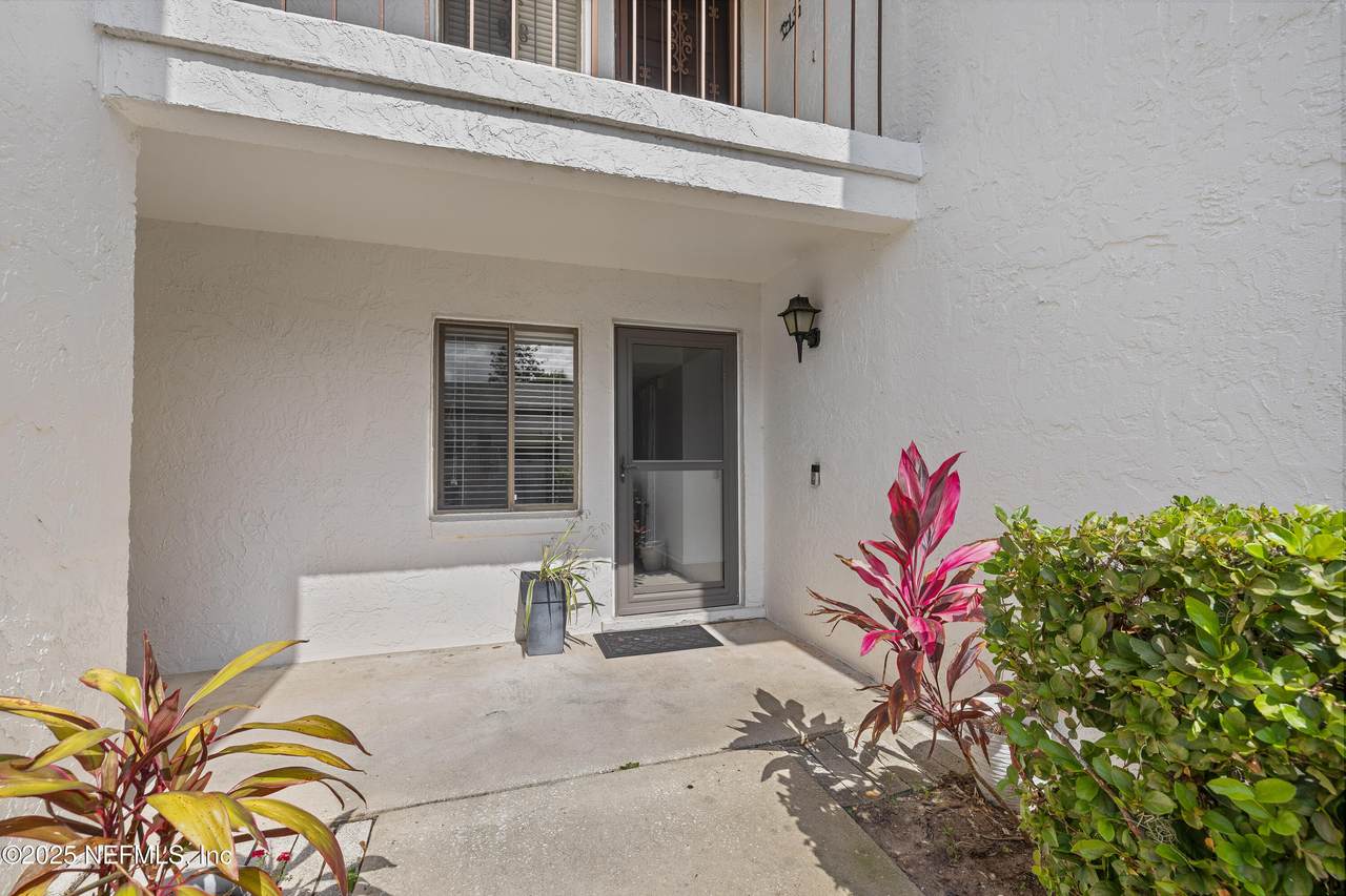 1 Tomoka Oaks Boulevard - Photo 1