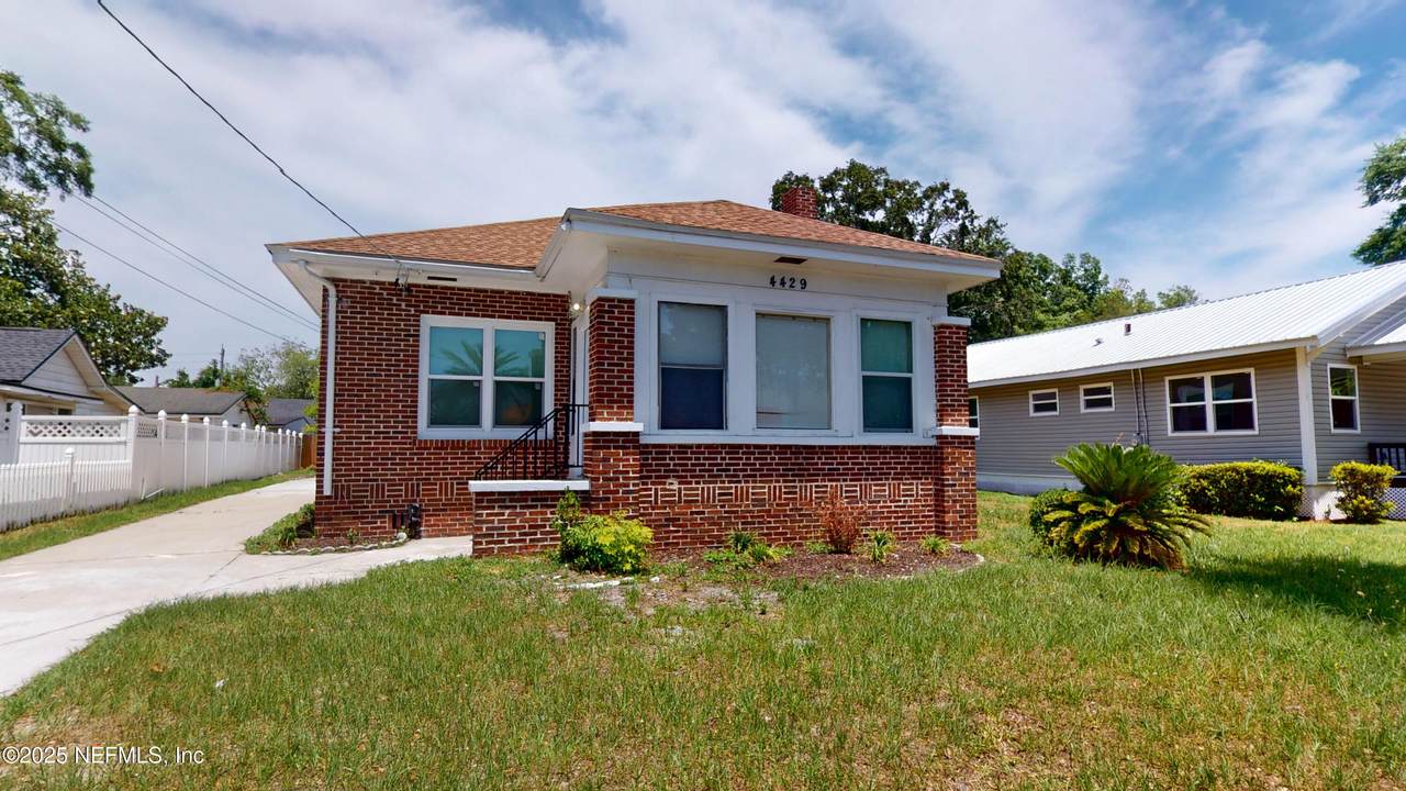 4429 San Juan Avenue - Photo 1