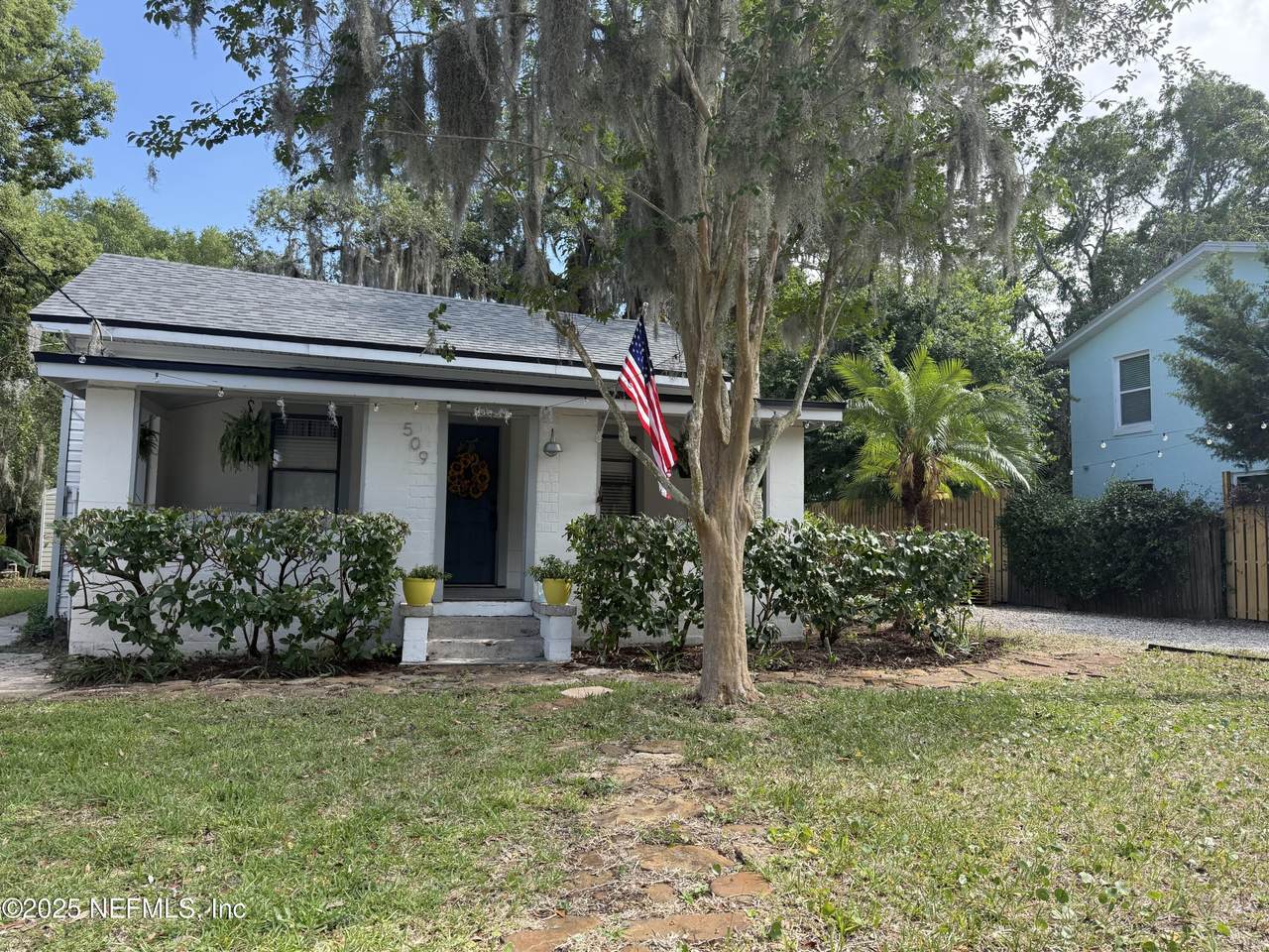509 Live Oak Street - Photo 1