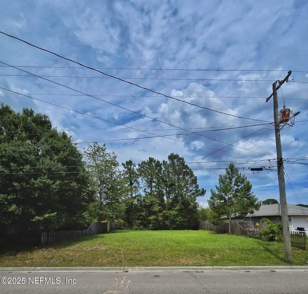 452 Vermont Avenue - Photo 1