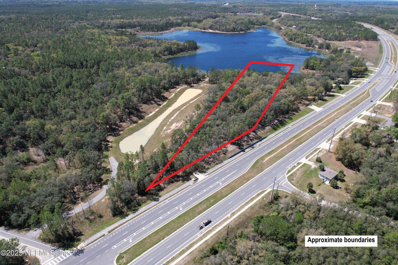 1481 State Road 20 - Photo 1