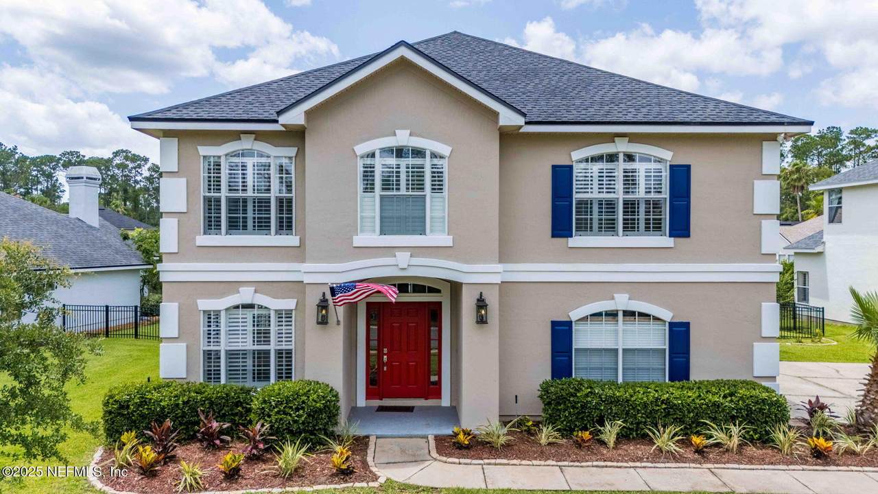 613 Timber Pond Drive - Photo 1