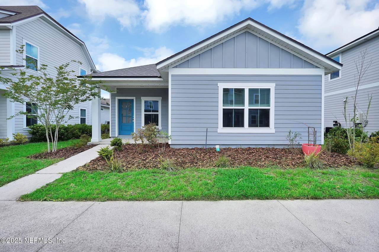 328 Clarys Run - Photo 1