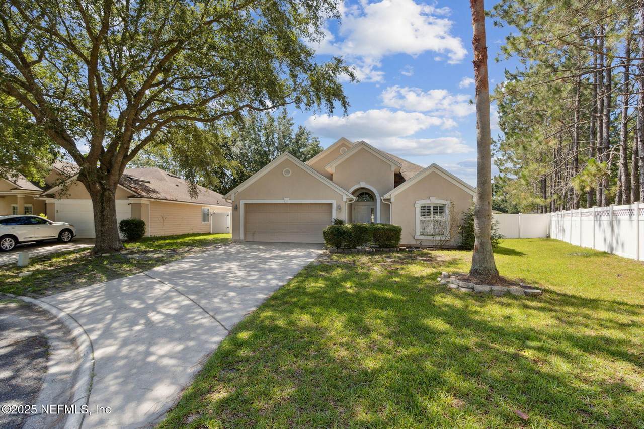 3353 Horseshoe Trail Drive - Photo 1
