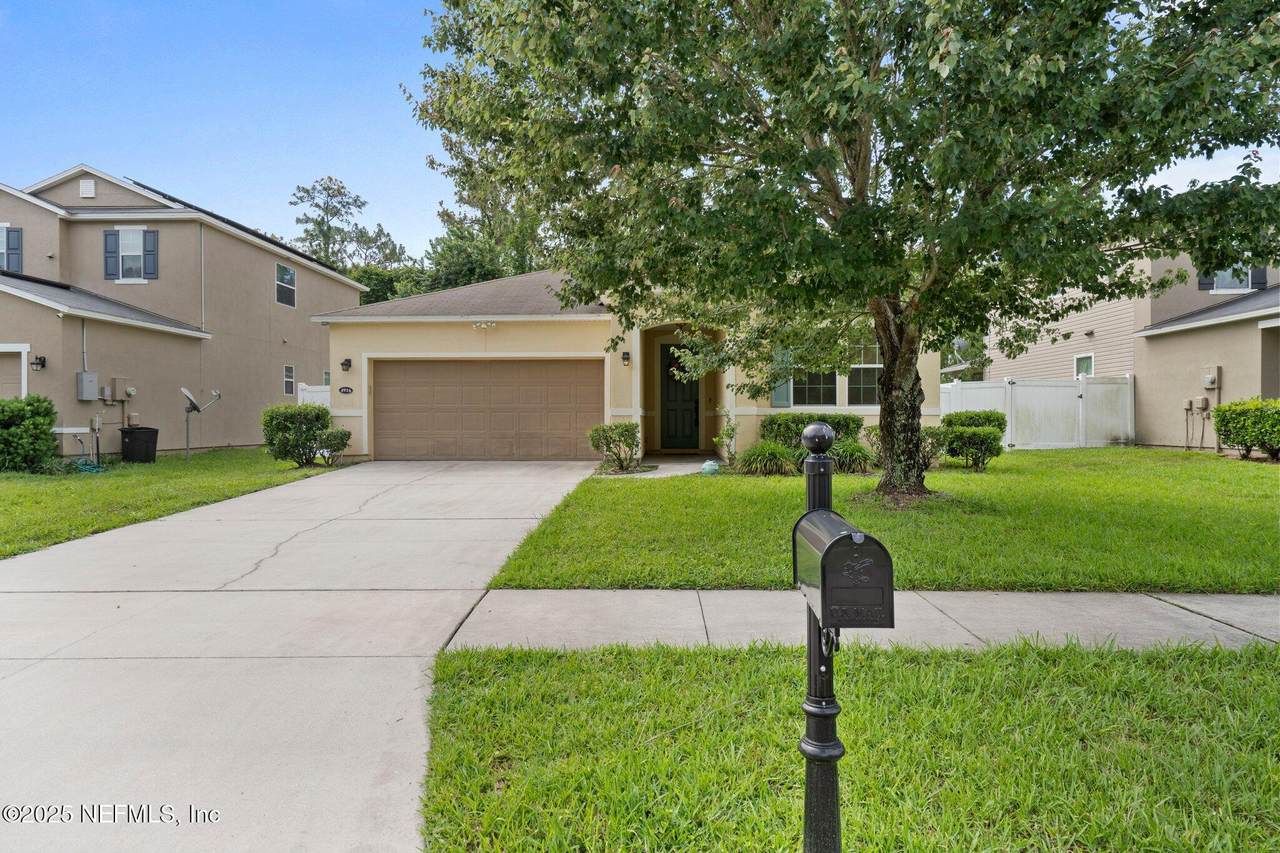 4916 Creek Bluff Lane - Photo 1