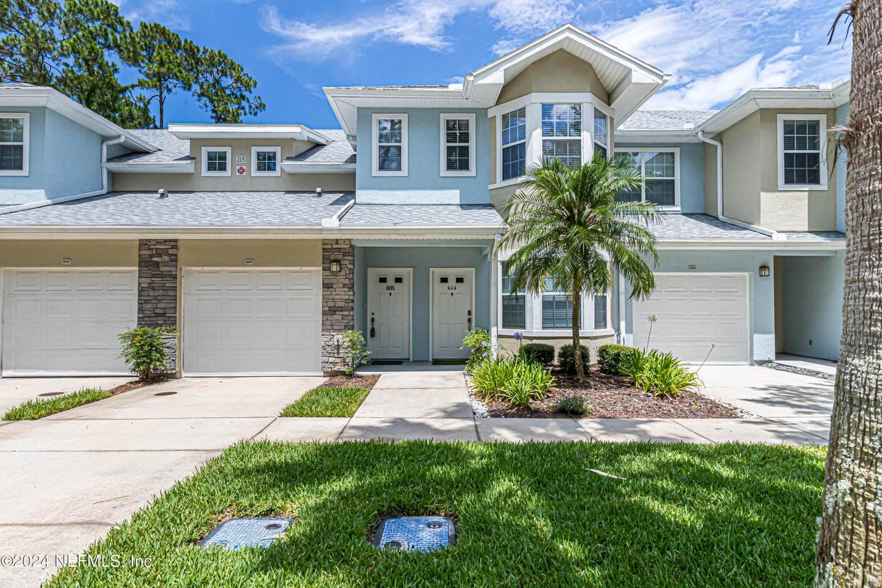 215 Bayberry Circle - Photo 1