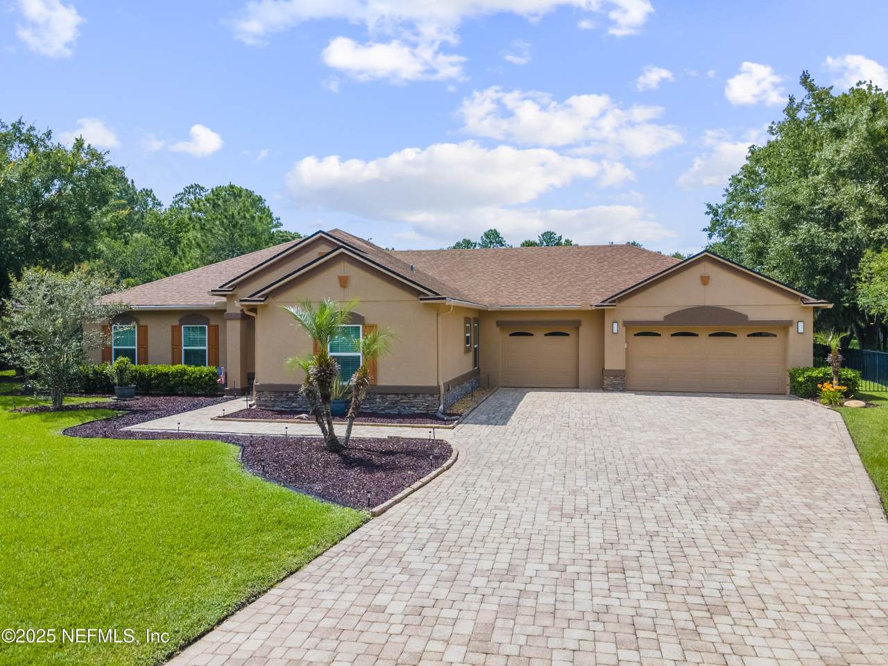 265 Pinehurst Pointe Drive - Photo 1
