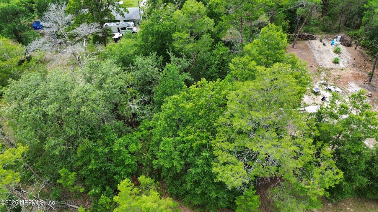 127 East Drive - Photo 1