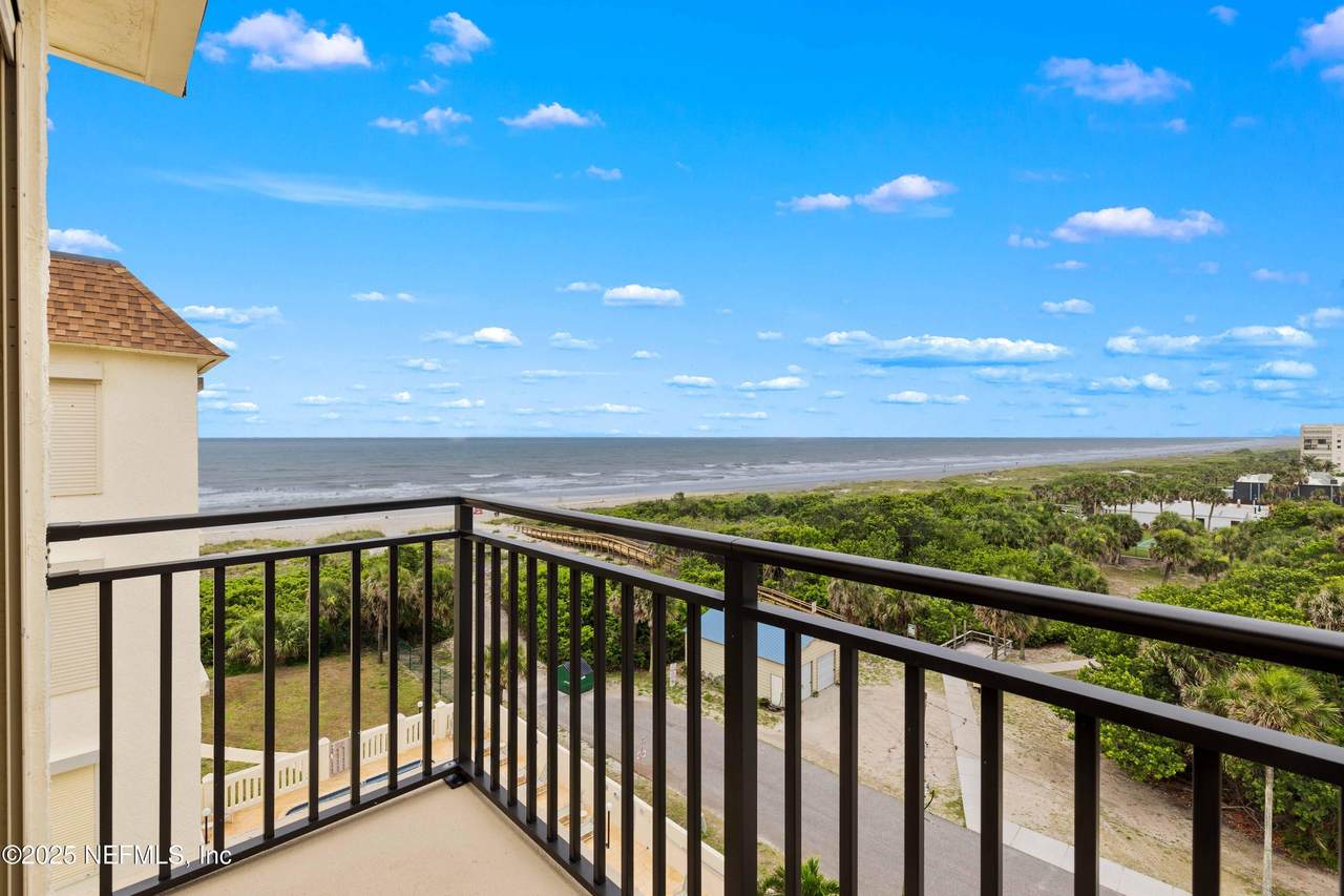 3060 Atlantic Avenue - Photo 1
