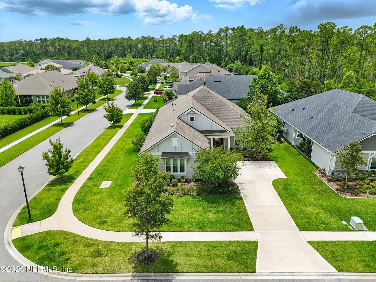 121 Pine Manor Drive - Photo 1