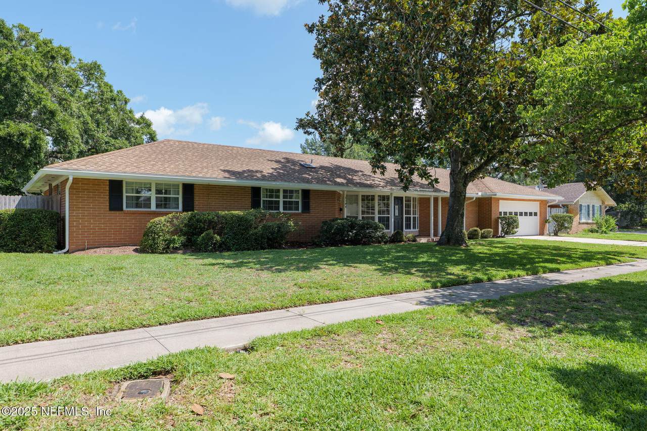 1146 Jamaica Road - Photo 1