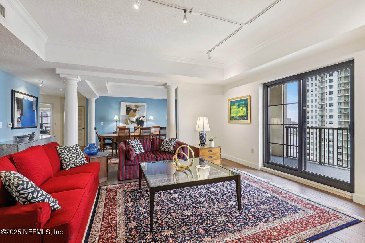 1478 Riverplace Boulevard - Photo 1
