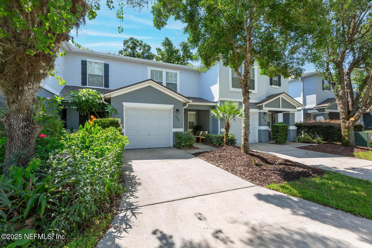 808 Black Cherry Drive - Photo 1