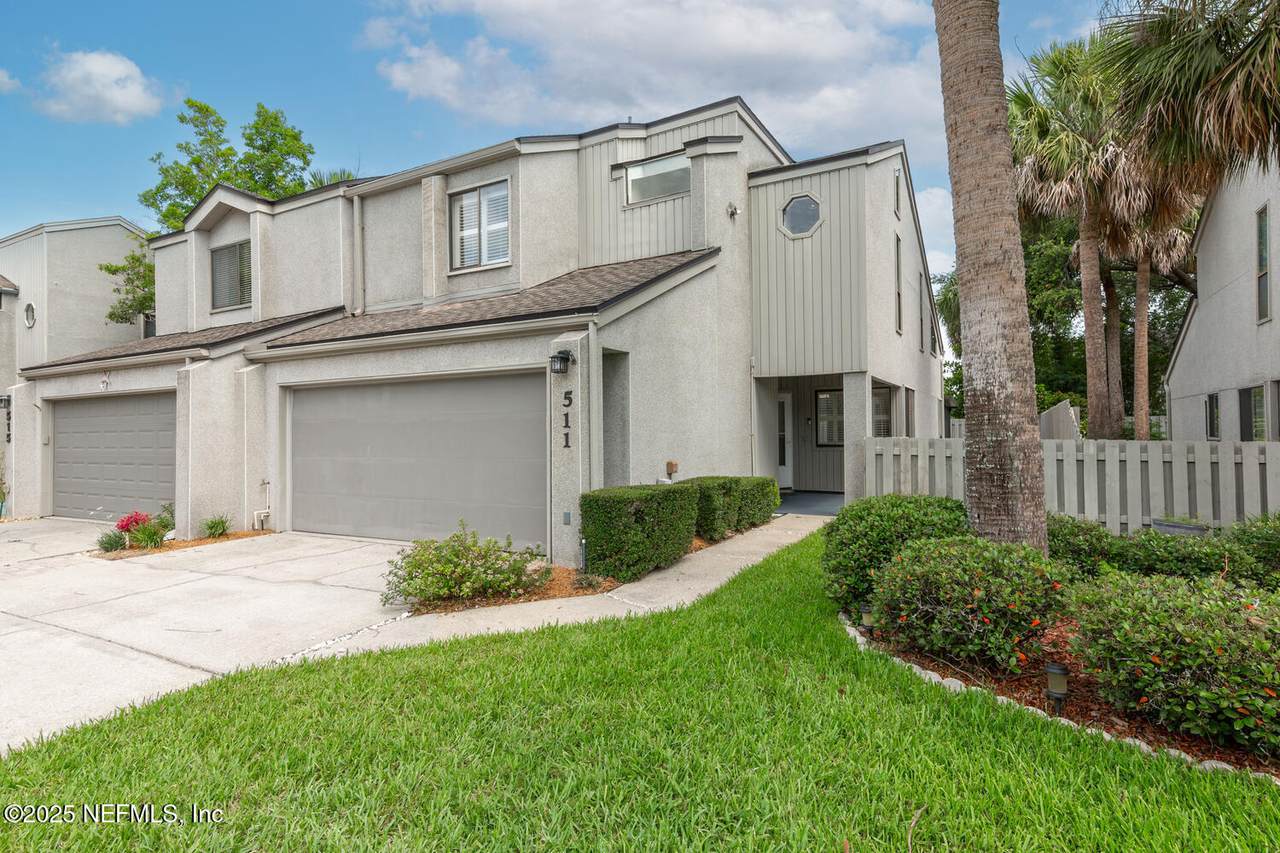 511 Selva Lakes Circle - Photo 1