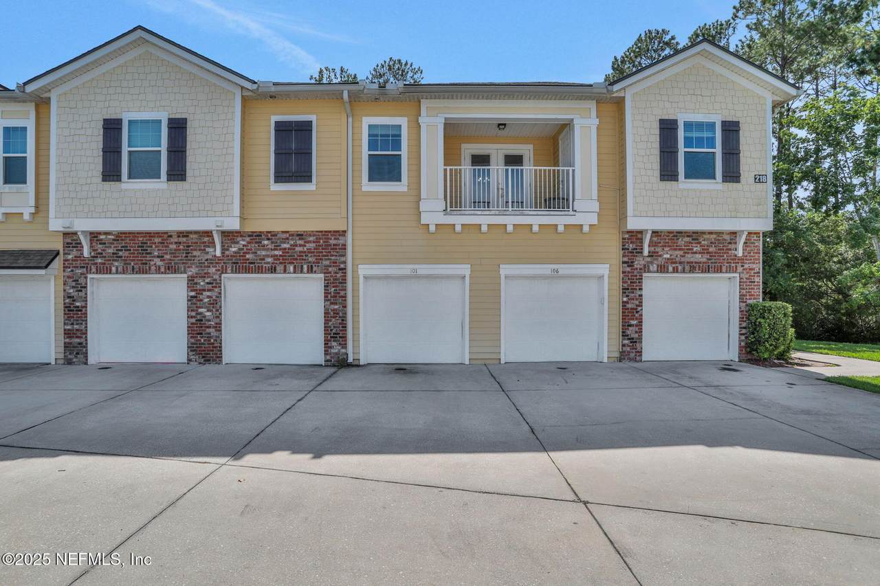 218 Larkin Place - Photo 1