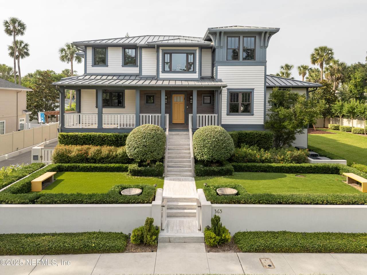365 8TH Street - Photo 1