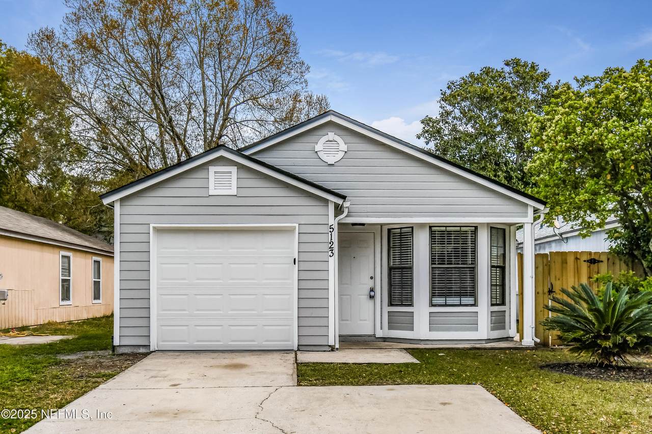 5123 Somerton Court - Photo 1
