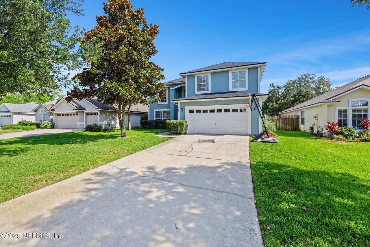 708 Flowers Street - Photo 1