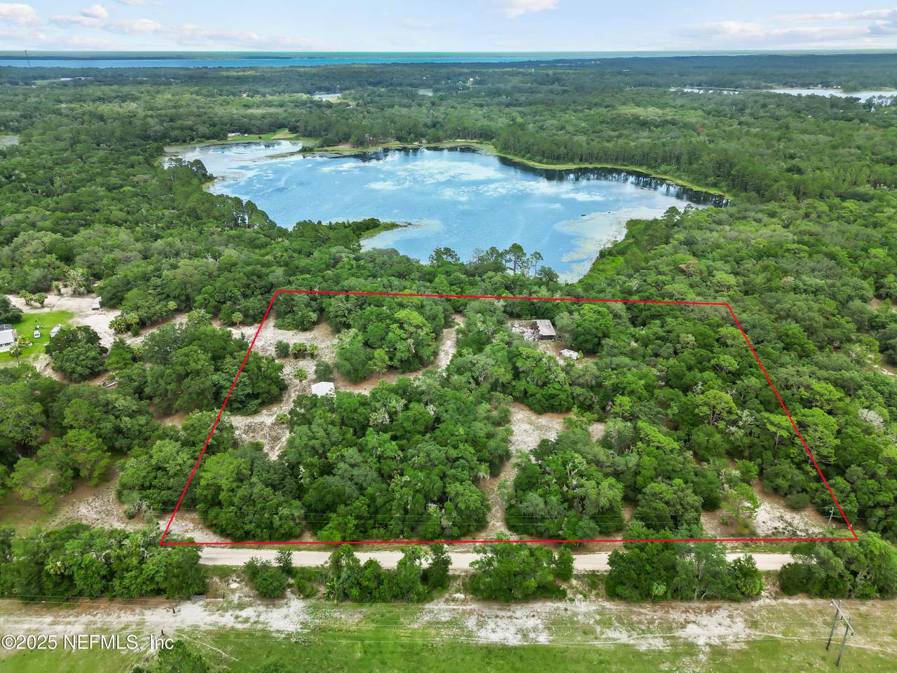 142 Porpoise Road - Photo 1