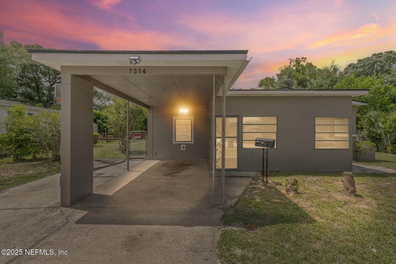7314 Hielo Drive - Photo 1