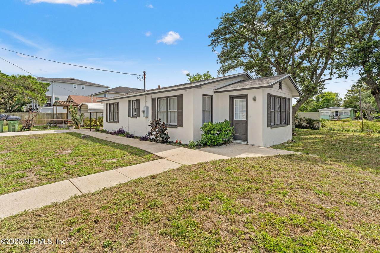 1002 1ST AVENUE Avenue - Photo 1