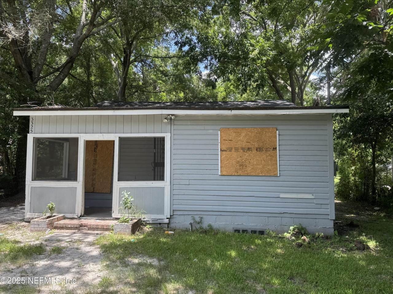 3325 Columbus Avenue - Photo 1