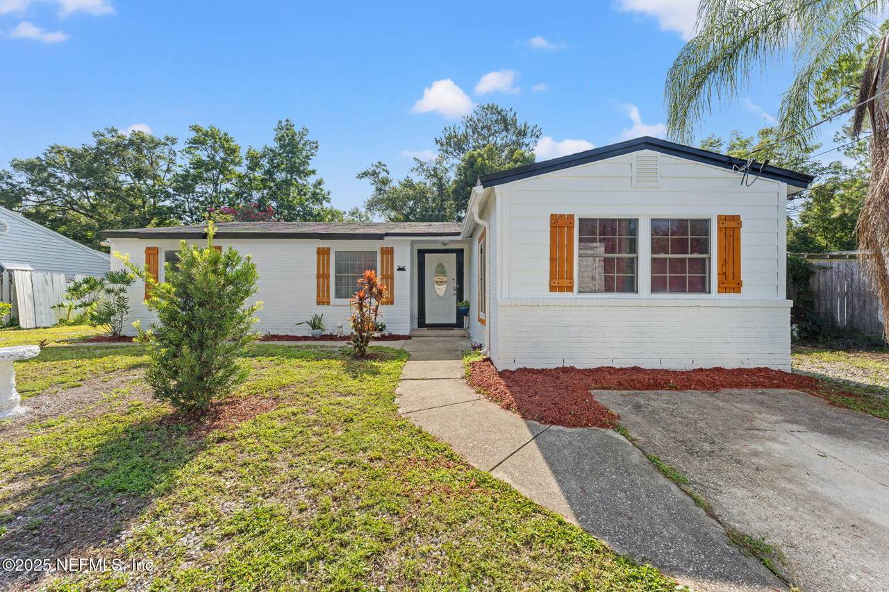 11561 Anamoree Lane - Photo 1