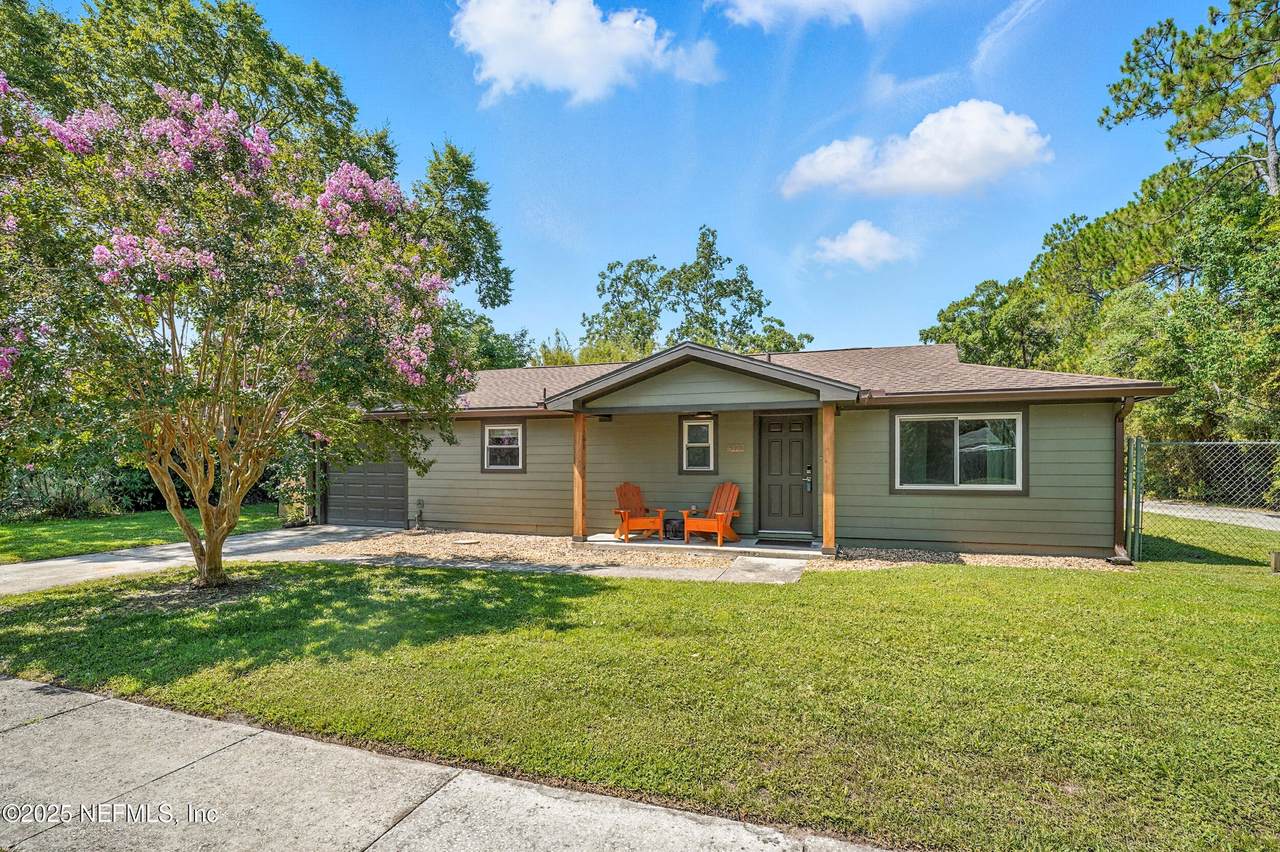 4220 Huntington Forest Boulevard - Photo 1