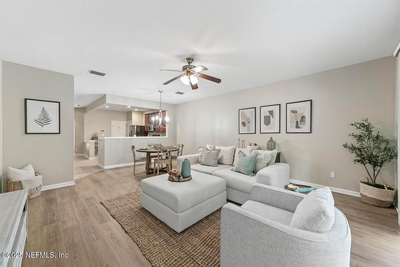 11263 Campfield - Photo 1