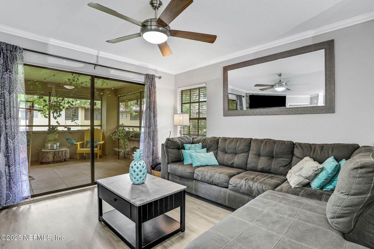 10150 Belle Rive Boulevard - Photo 1