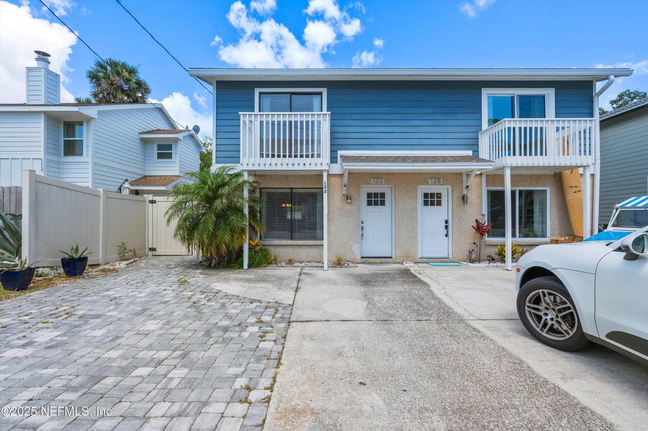 122 Pine Street - Photo 1